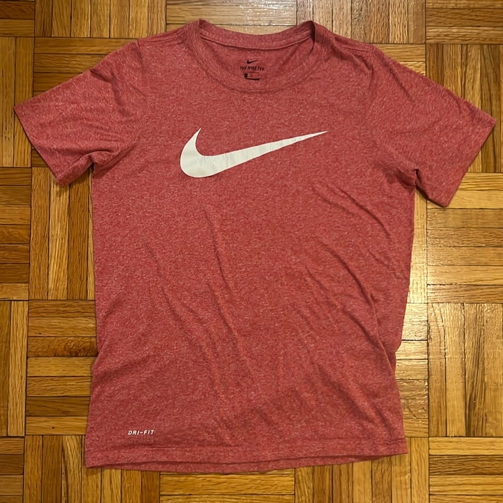Nike dri fit T-shirt, boys size medium